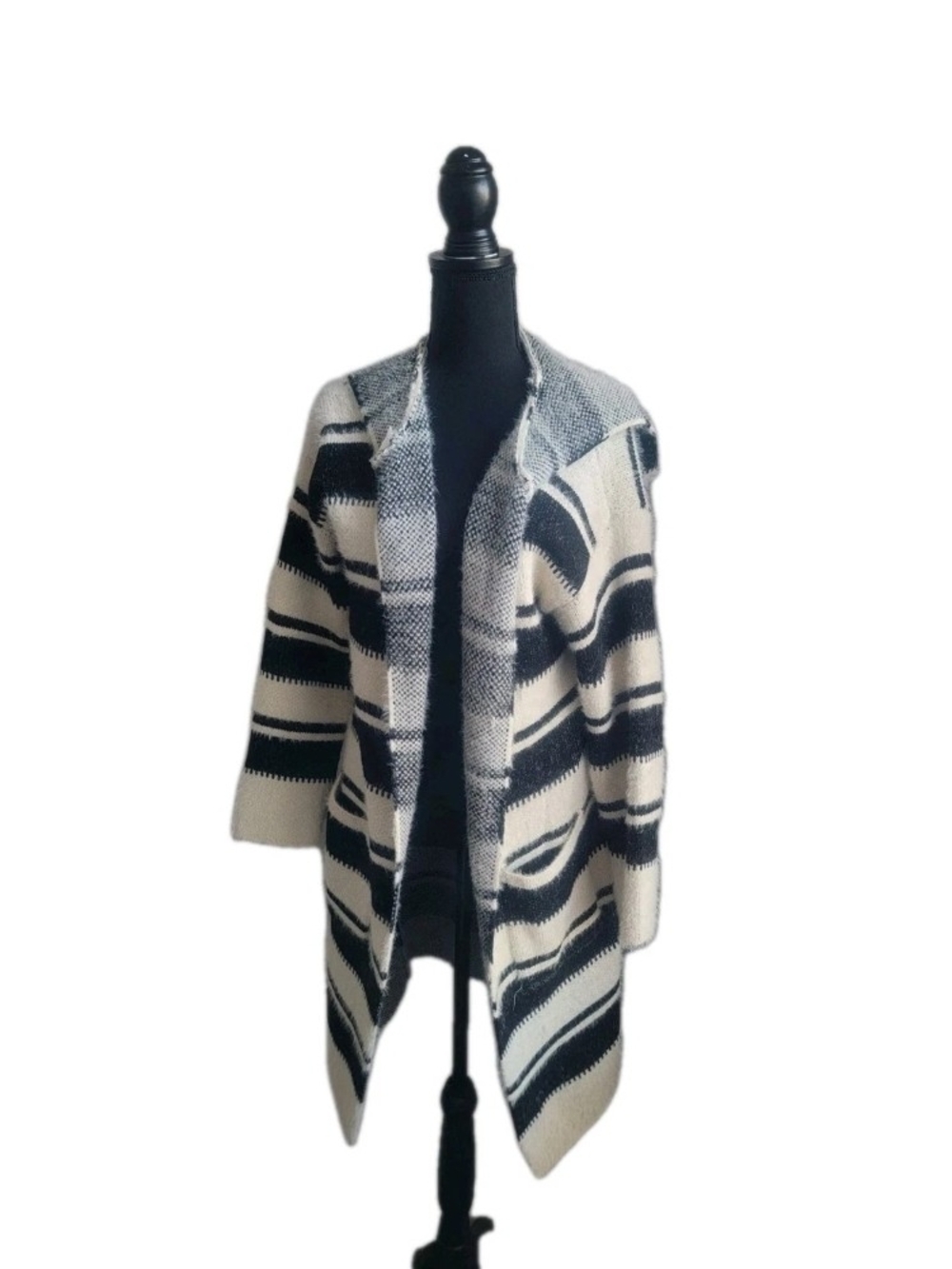 Cozy Women’s Emory Park Anthropologie Cardigan Duster Black White Sweater Size L